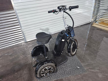 Load image into Gallery viewer, Used MotoTec Electric Trike 48v 750w - Lee Motorsports