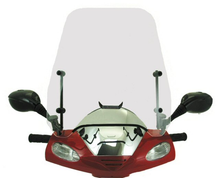 Load image into Gallery viewer, Slipstreamer Scoot 60 Windshield (172-98)